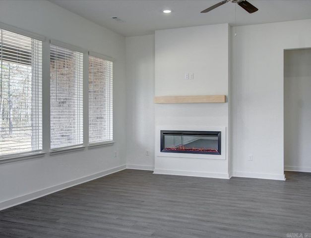 104 Mikah Drive, Maumelle, AR 72113