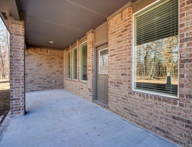 104 Mikah Drive, Maumelle, AR 72113