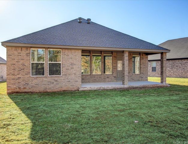 104 Mikah Drive, Maumelle, AR 72113