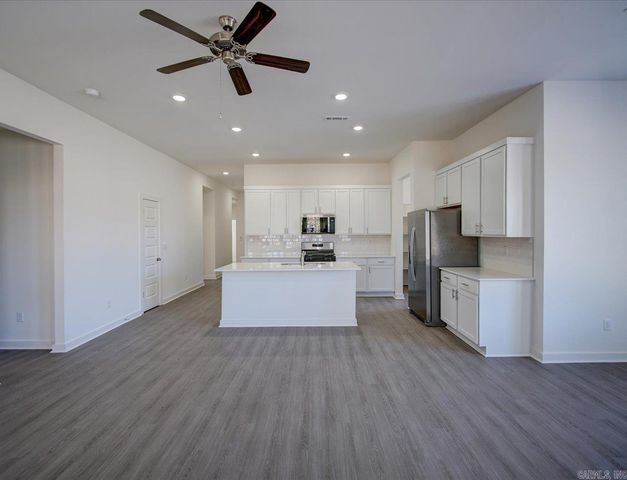 104 Mikah Drive, Maumelle, AR 72113