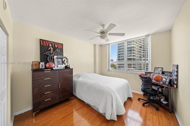 2000 N Bayshore Dr 1005, Miami, FL 33137