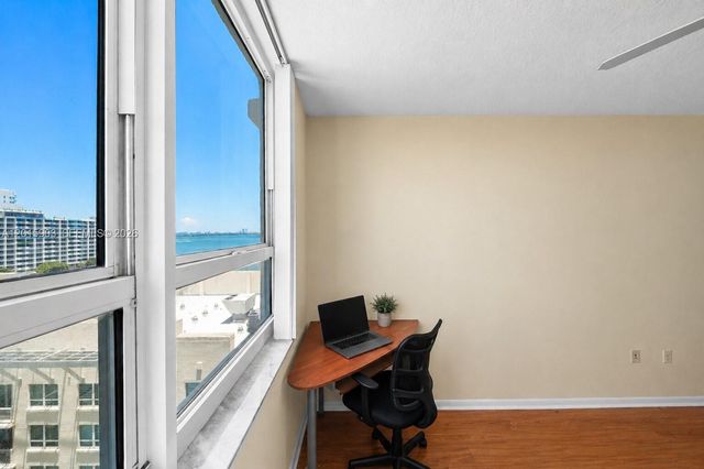2000 N Bayshore Dr 1005, Miami, FL 33137
