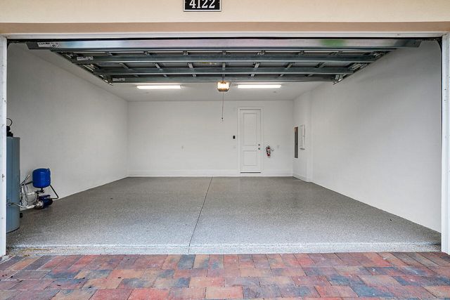 4122 Faraday Way, Palm Beach Gardens, FL 33418