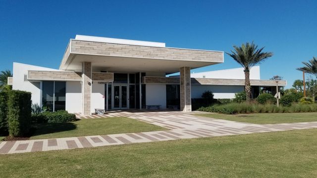 4122 Faraday Way, Palm Beach Gardens, FL 33418