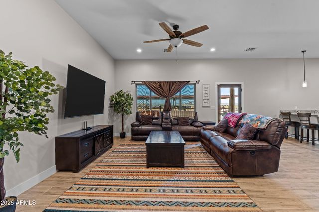 20312 W MELANIE Drive, Wittmann, AZ 85361