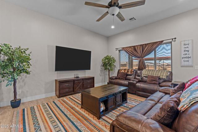 20312 W MELANIE Drive, Wittmann, AZ 85361