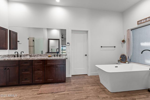 20312 W MELANIE Drive, Wittmann, AZ 85361