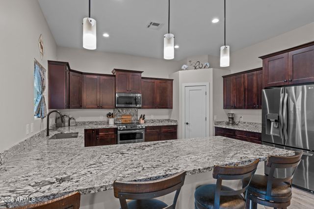 20312 W MELANIE Drive, Wittmann, AZ 85361