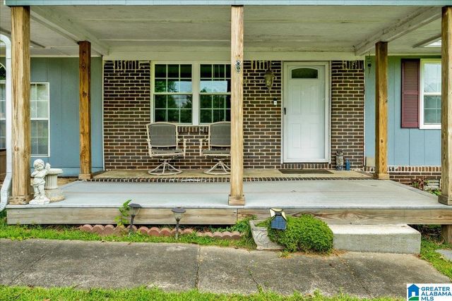 616 10TH TERRACE, Pleasant Grove, AL 35127