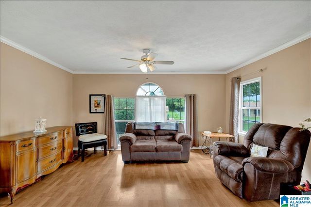 616 10TH TERRACE, Pleasant Grove, AL 35127