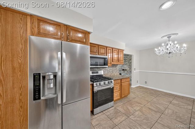 33124 Breckenridge Drive, Sterling Heights, MI 48310
