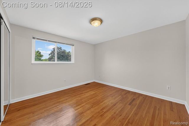 33124 Breckenridge Drive, Sterling Heights, MI 48310