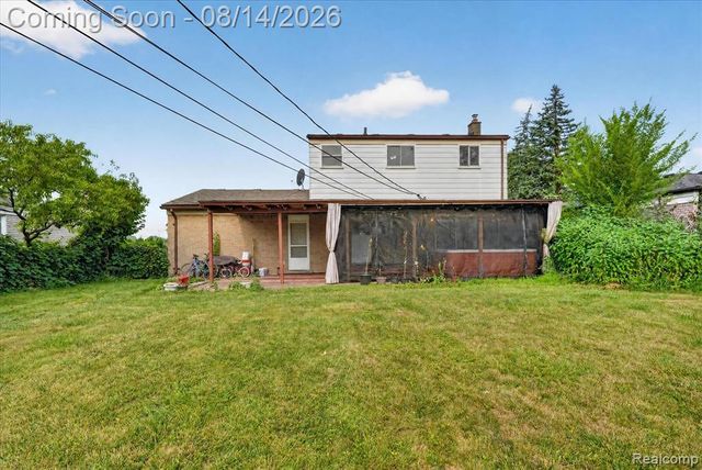 33124 Breckenridge Drive, Sterling Heights, MI 48310