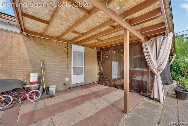 33124 Breckenridge Drive, Sterling Heights, MI 48310