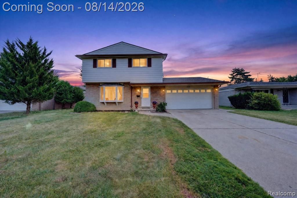 33124 Breckenridge Drive, Sterling Heights, MI 48310