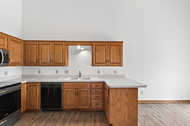 14799 Endicott Way, Apple Valley, MN 55124