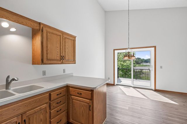 14799 Endicott Way, Apple Valley, MN 55124