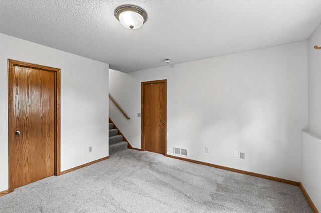 14799 Endicott Way, Apple Valley, MN 55124