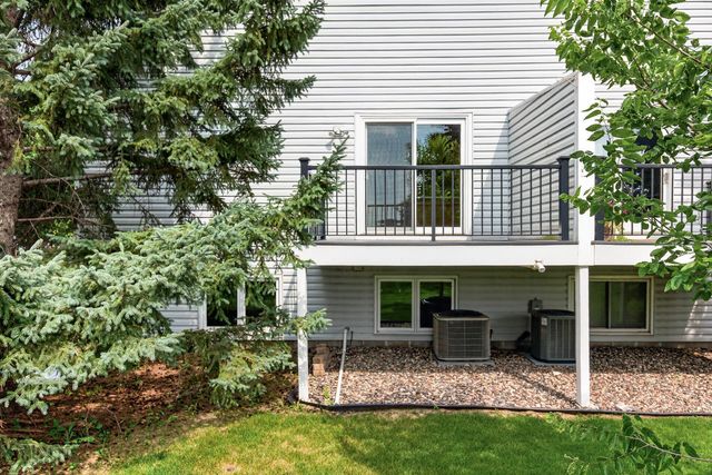 14799 Endicott Way, Apple Valley, MN 55124