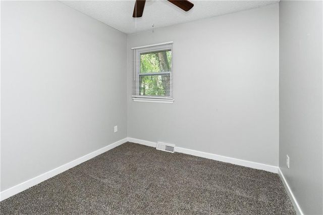102 Cooper Street, Buckner, MO 64016