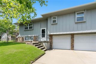 102 Cooper Street, Buckner, MO 64016
