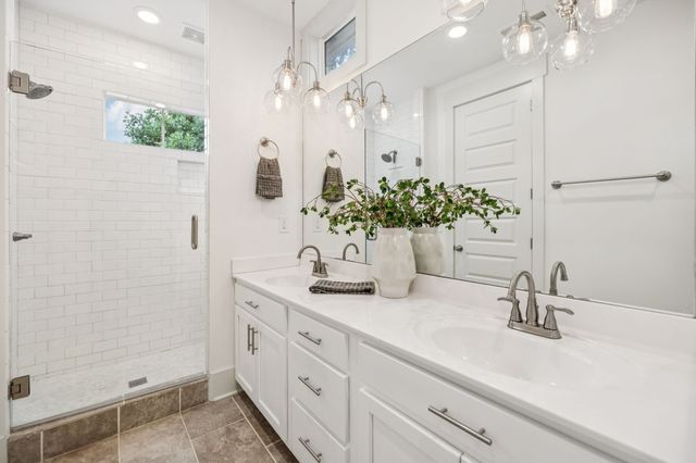 713 S 13th St, Nashville, TN 37206