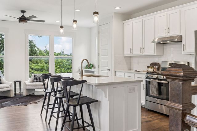 713 S 13th St, Nashville, TN 37206