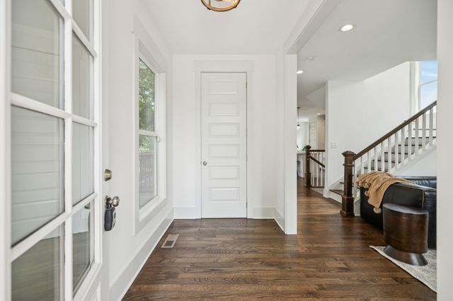 713 S 13th St, Nashville, TN 37206