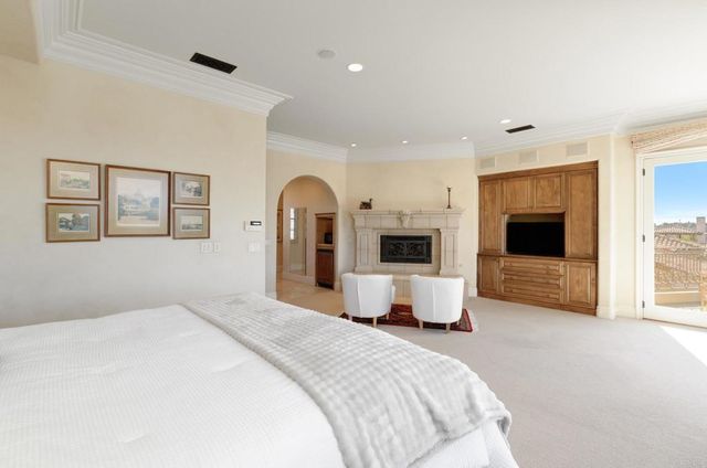 7185 Aviara Drive, Carlsbad, CA 92011