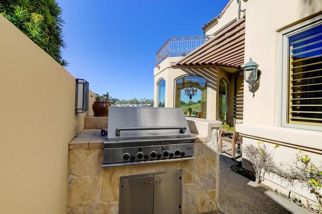 7185 Aviara Drive, Carlsbad, CA 92011