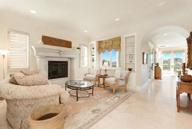 7185 Aviara Drive, Carlsbad, CA 92011