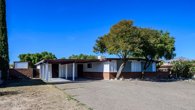 1241 N Camino Seco, Tucson, AZ 85715