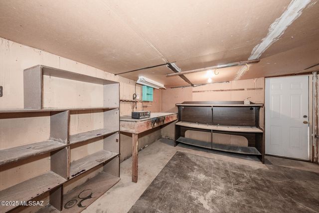 1241 N Camino Seco, Tucson, AZ 85715