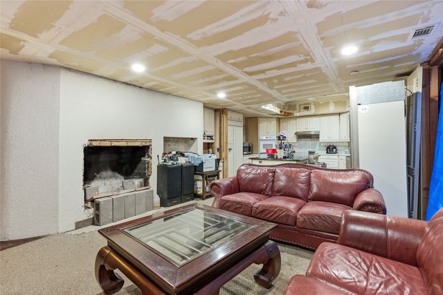 105 Texoma Terrace Road, Denison, TX 75020