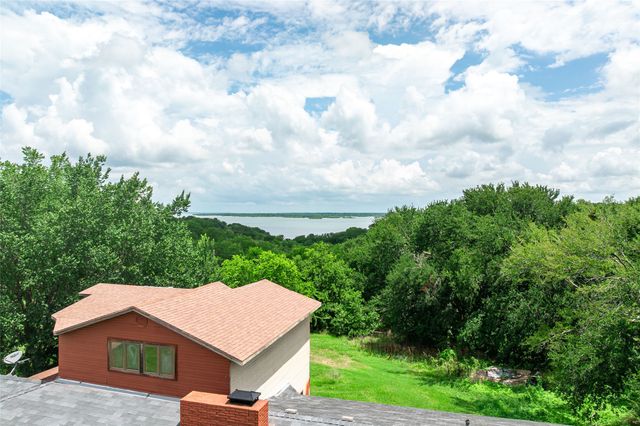 105 Texoma Terrace Road, Denison, TX 75020