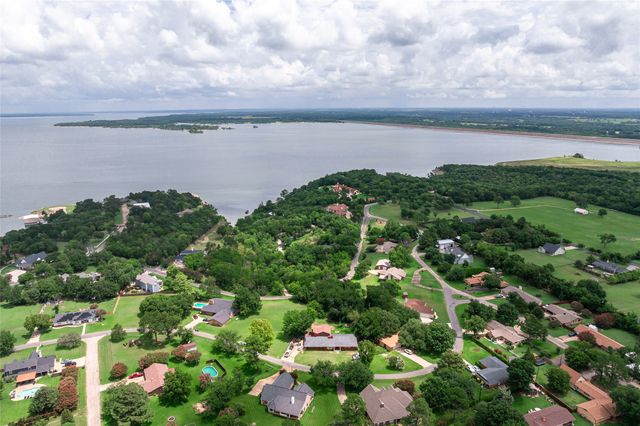 105 Texoma Terrace Road, Denison, TX 75020
