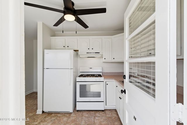 3 Myrtle Avenue A, Eatontown, NJ 07724