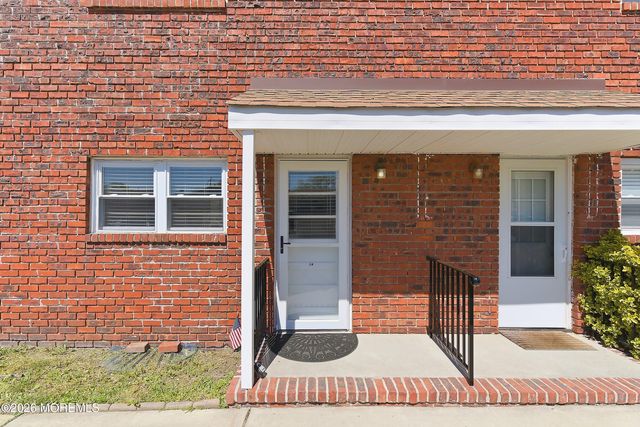 3 Myrtle Avenue A, Eatontown, NJ 07724
