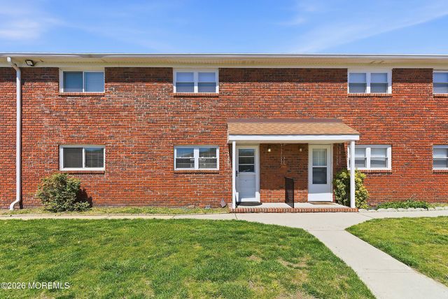 3 Myrtle Avenue A, Eatontown, NJ 07724