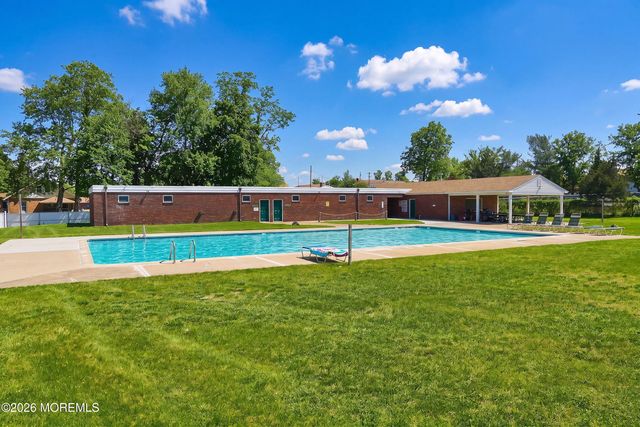 3 Myrtle Avenue A, Eatontown, NJ 07724