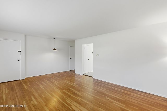 3 Myrtle Avenue A, Eatontown, NJ 07724