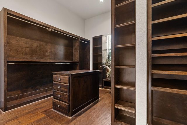 2419 Parrot Shell Lane, Richmond, TX 77406