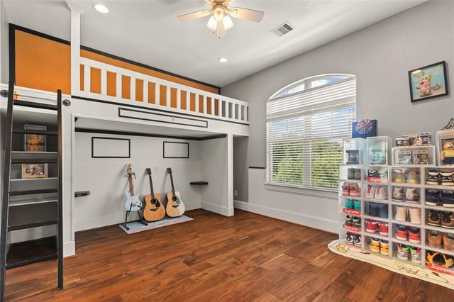 2419 Parrot Shell Lane, Richmond, TX 77406