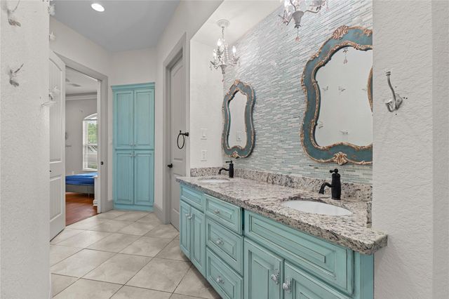 2419 Parrot Shell Lane, Richmond, TX 77406