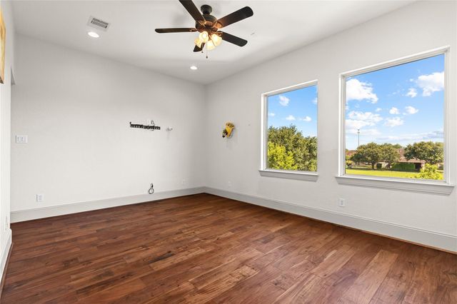 2419 Parrot Shell Lane, Richmond, TX 77406