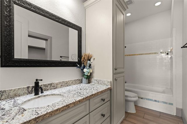 2419 Parrot Shell Lane, Richmond, TX 77406