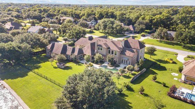 2419 Parrot Shell Lane, Richmond, TX 77406