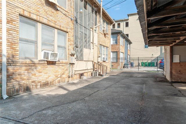 405 W Clay Street 1, Houston, TX 77019