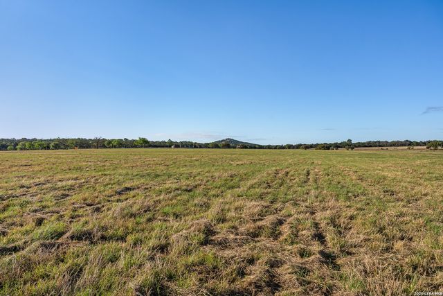 0003 Clearwater, Comfort, TX 78013