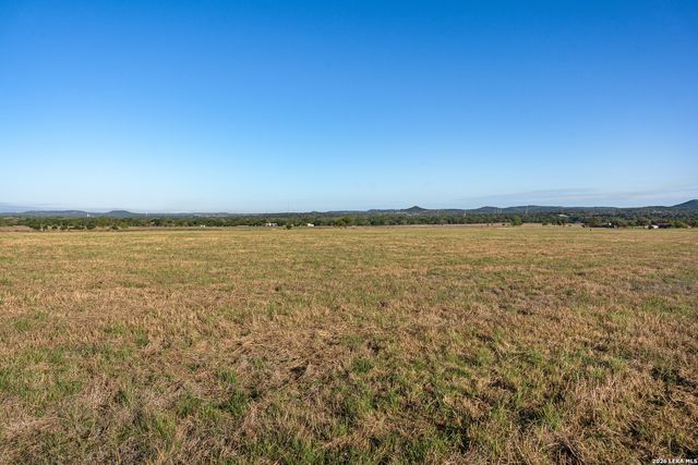 0003 Clearwater, Comfort, TX 78013
